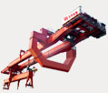 Crane for road and bridge water conservancy projects